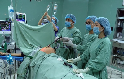 Phẫu thuật nội soi cắt ruột thừa cho thai phụ mang thai 36 tuần